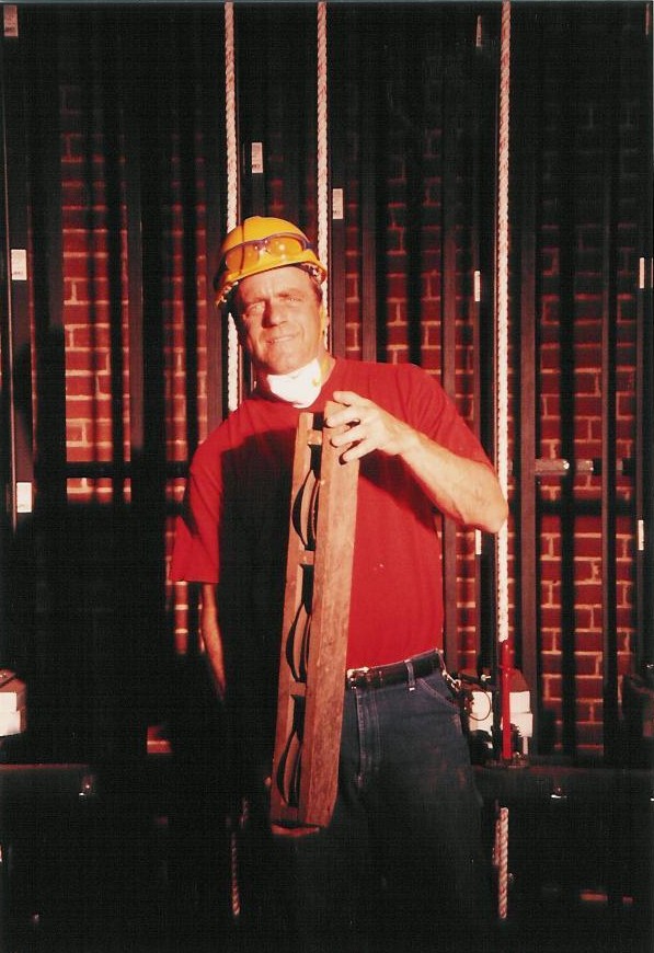 Bruce with old wooden Head Block